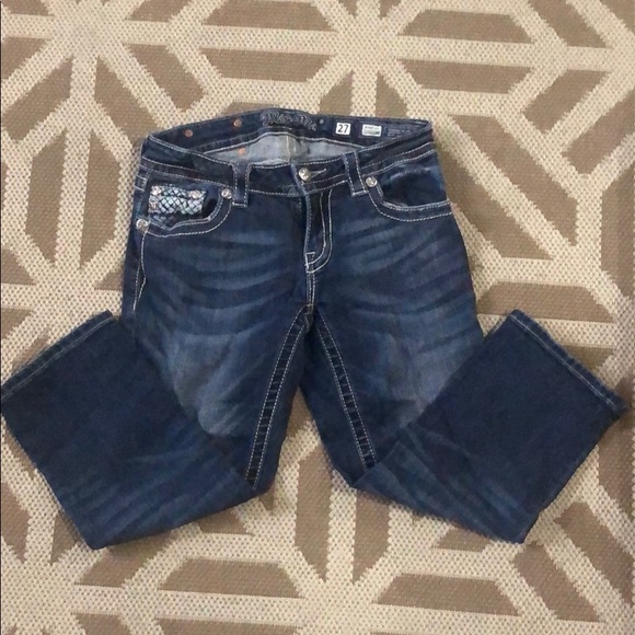 Miss Me Cuffed Capri - Picture 3 of 5